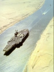 Carrier_suez-canal