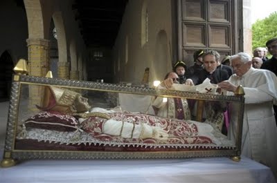 CelestineVBenedictXVI