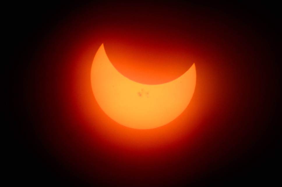 EclipseSunset10-23-14Oranger
