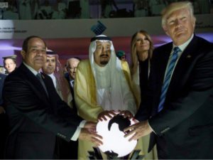 TrumpSalmanSisiHoldingGlobe