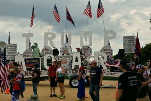 640px-ProTrumpRally-Srce-Kellybdc