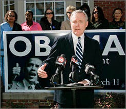 May Mabus on Campaign for Obama in 2008. Source: Rogelio Solis, AP.
