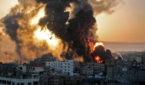 Intifada2021-BombingGazablackcloudSunsetSRC-Haaretz