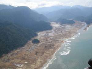 Tsunami 2004 aftermath. Aceh, Indonesia, 2005. Nothing but foundations of a town where once teaming tens of thousands lived. Photo: AusAID. © Creative Commons. 