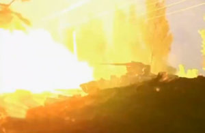 640px-Ukrainian_army_self-propelled_field_gun_firing_in_Donbass-SRC-UTR-News, cc3.0