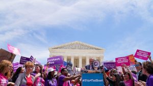 Roe v. Wade rally hosted by the Senate Democrats before the Supreme Court building on 21 May 2019. Source: Senate Democrats. © Creative Commons.