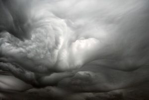 640px-Armageddon-Storm–Clouds_Flickr_-_Kelly-cc2.0-share-alike